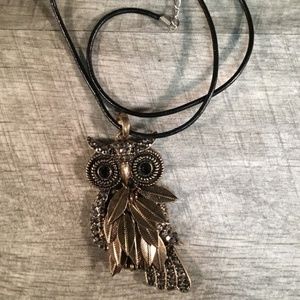 Rhinestone and Loose Feathers Bronze Owl Necklace